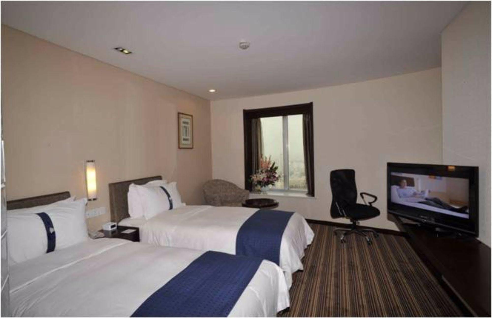 Holiday Inn Express Tianjin City Center Buitenkant foto